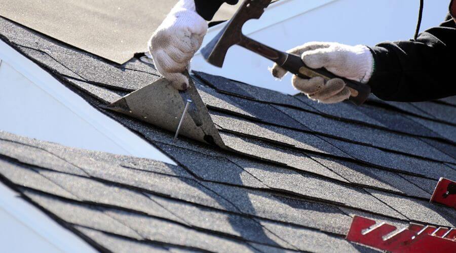 Professional gutter cleaning in Waukomis, OK